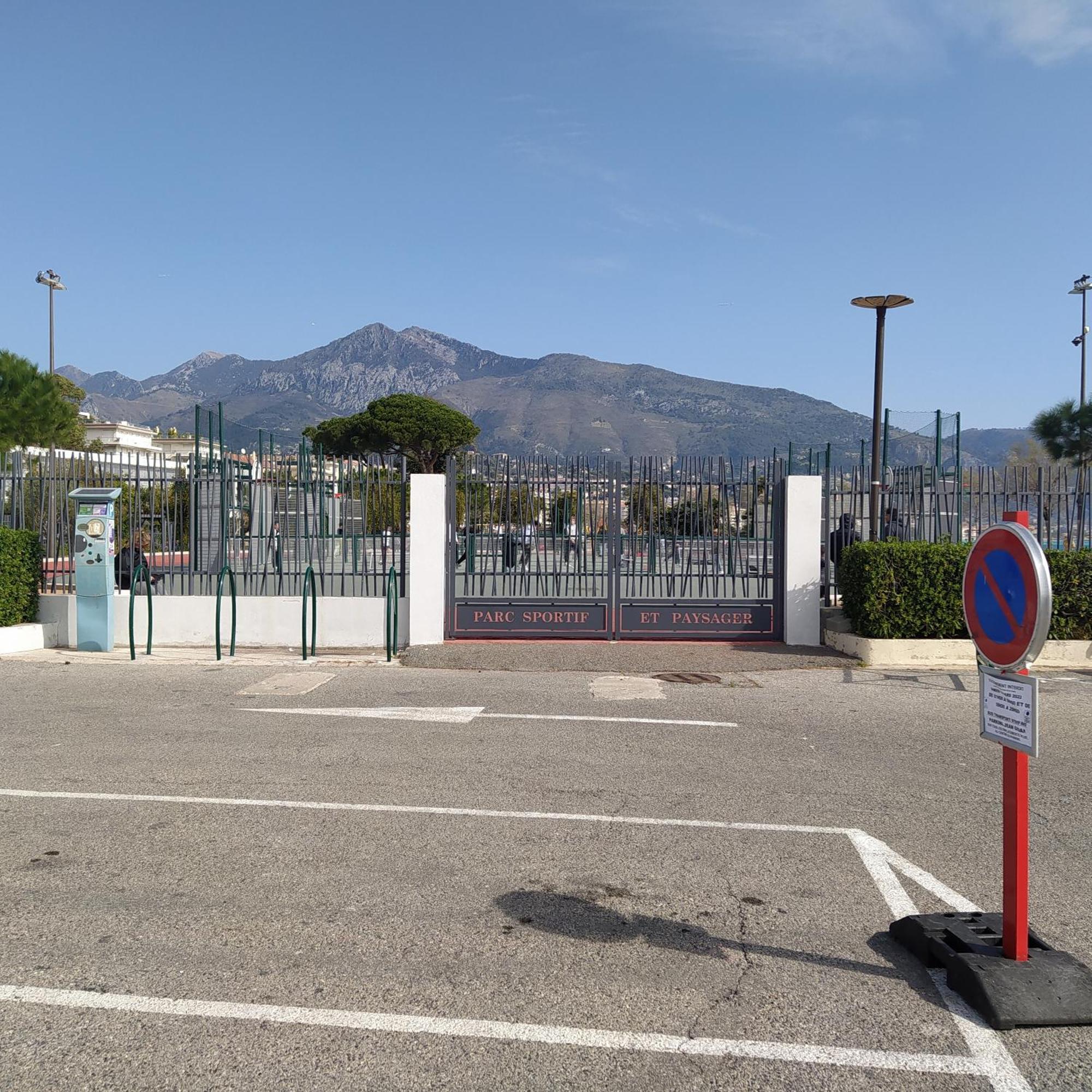 Menton Park Apartment Стая снимка